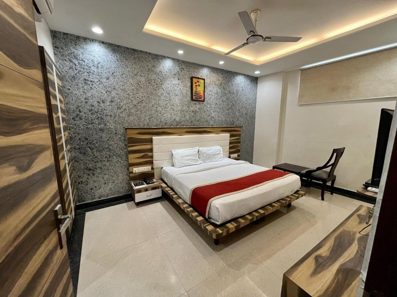 Wind Palace Hotel Jaipur Ngoại thất bức ảnh