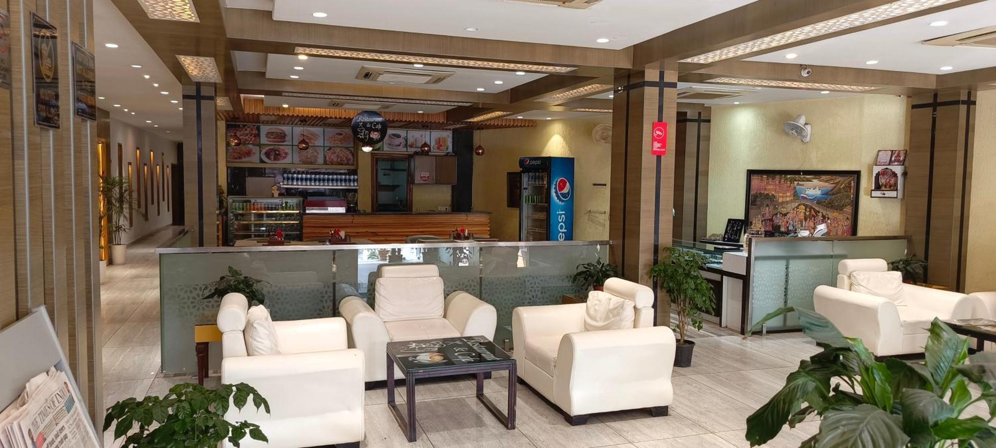 Wind Palace Hotel Jaipur Ngoại thất bức ảnh